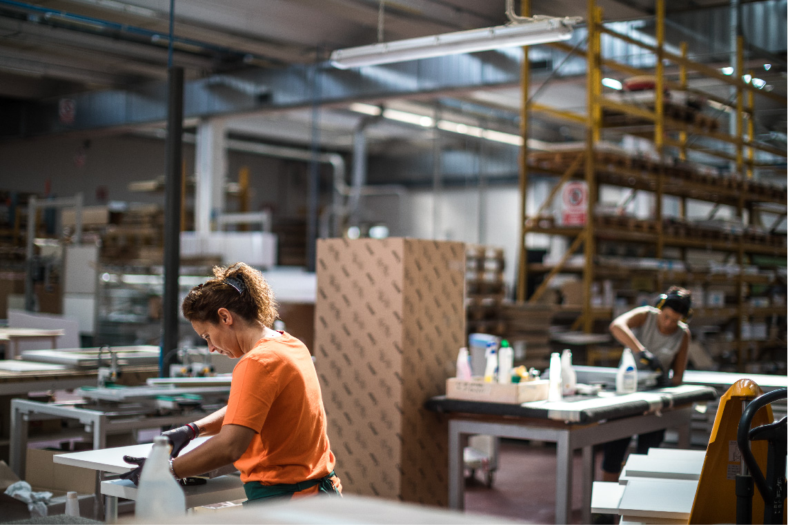 Производство кухни на фабрике Cesar