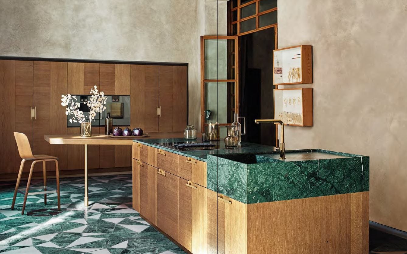 Кухня Intarsio — деревянные фасады с контрастными вставками