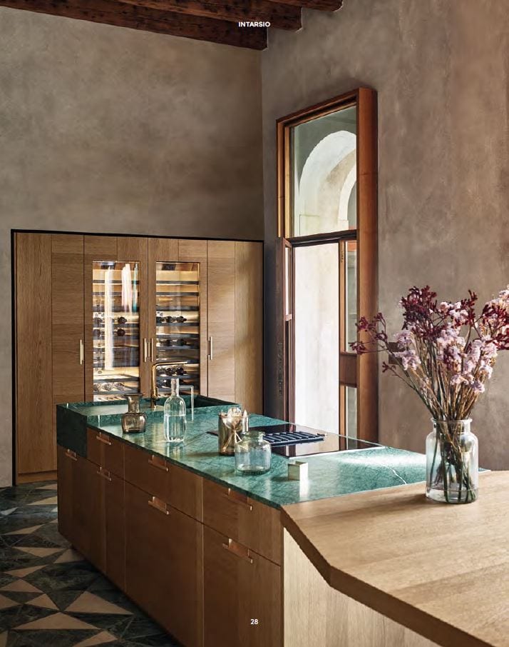 Intarsio — кухня с мраморной столешницей