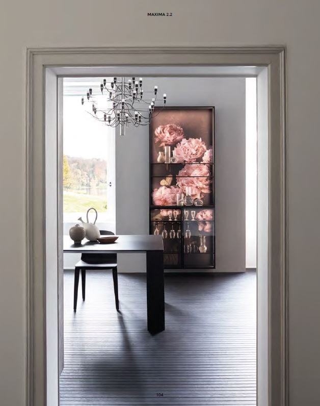 Maxima 2.2 — кухонный остров в открытом пространстве