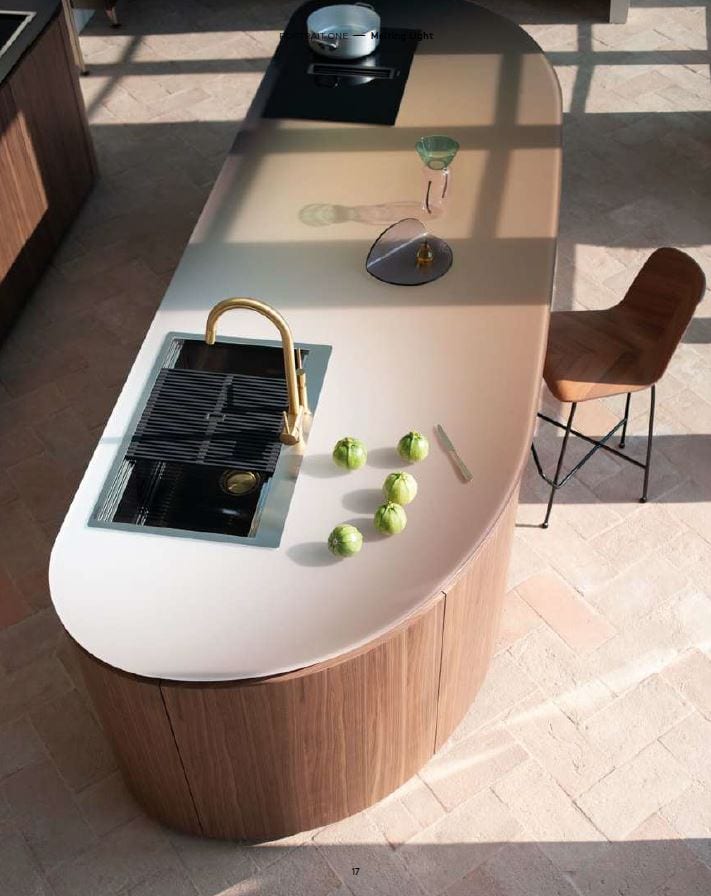 Tangram — кухня с деревянными фасадами